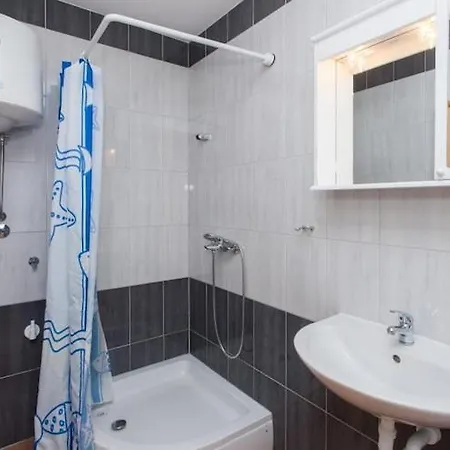 Apartman 2 Bedroom With Sea View Trstenik
